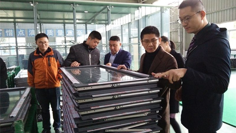 铝合金门窗品牌对比：揭秘优缺点与选购要点